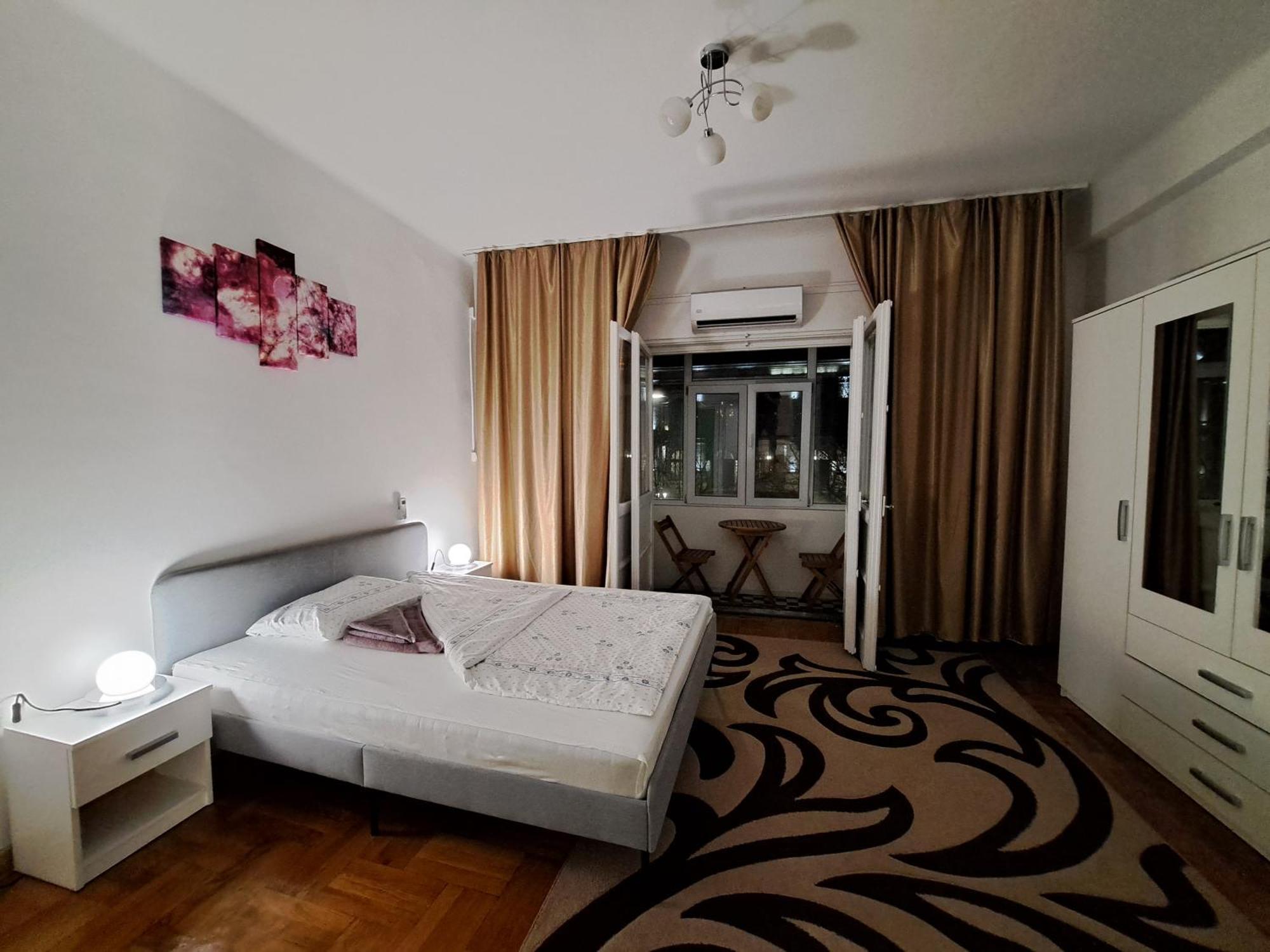 شقة Amytis Flat Old City بوخارست المظهر الخارجي الصورة