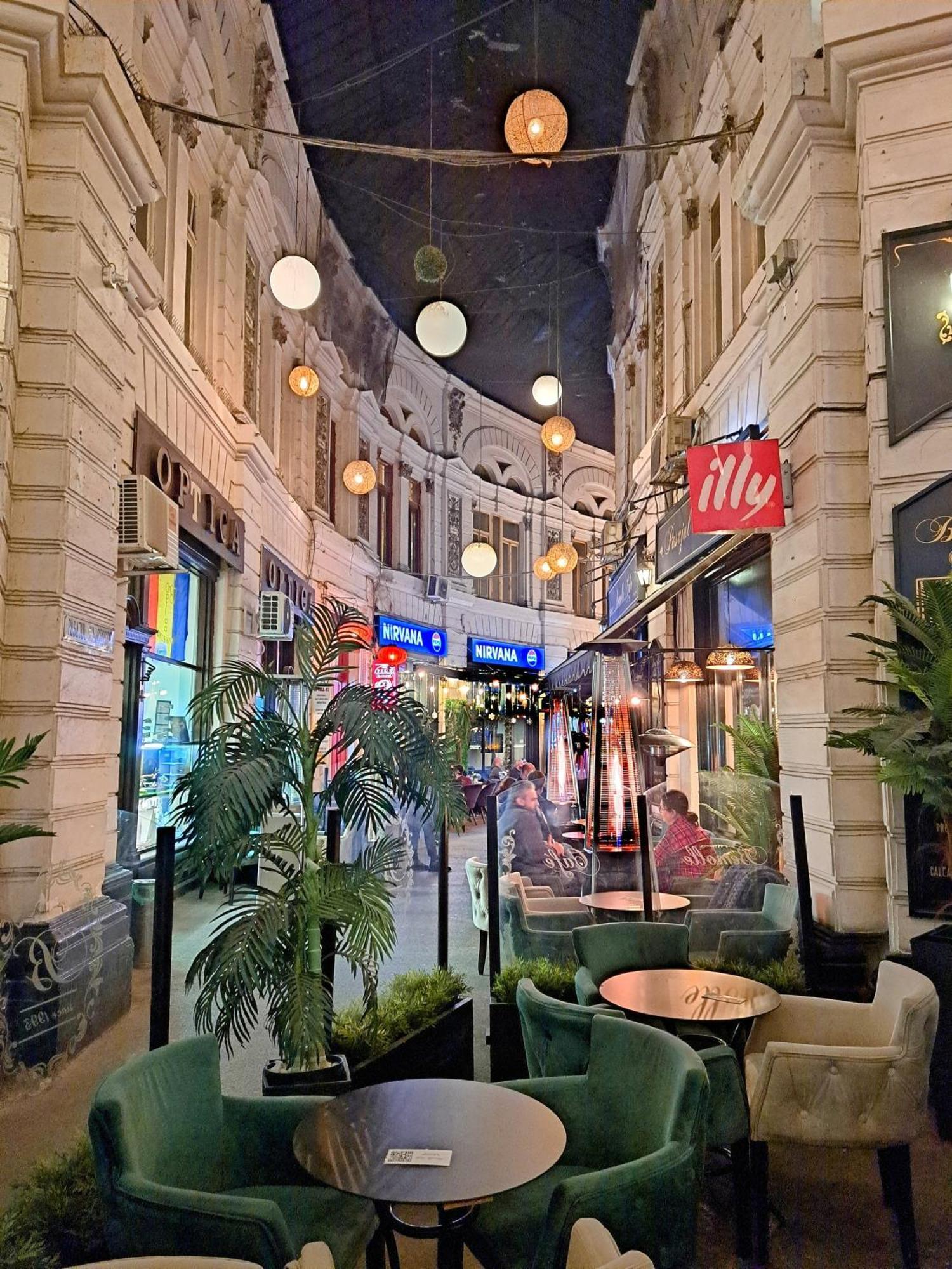 شقة Amytis Flat Old City بوخارست المظهر الخارجي الصورة